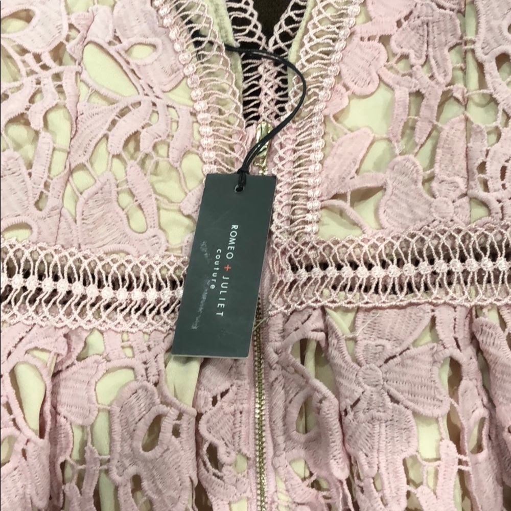 Dress - Picture 3 of 4